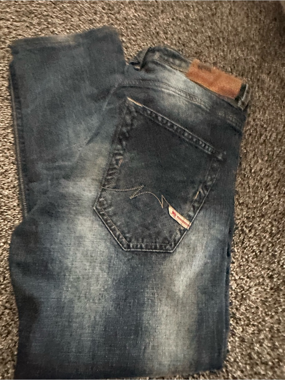Slim Straight Men's Jeans in Distressed Blue Denim